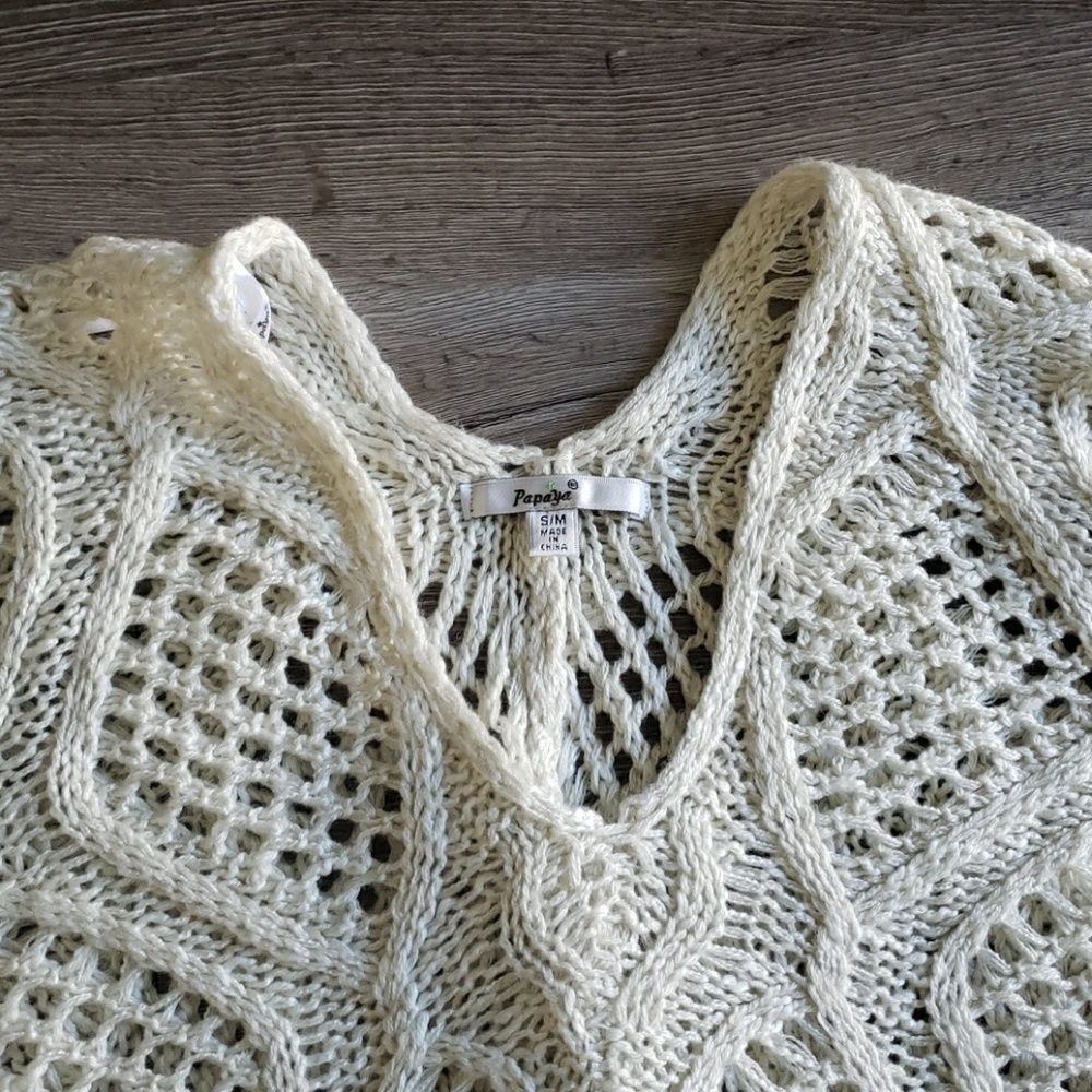 Papaya Knit Vneck Sweater Small Medium NWOT - Picture 4 of 5